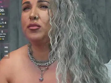 SierraQuinn  live sex cam