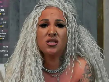 SierraQuinn  live sex cam