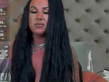 SierraQuinn  live sex cam
