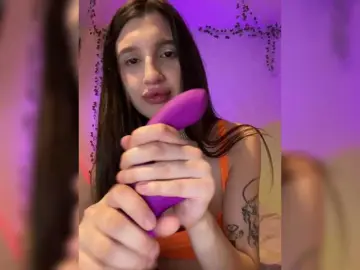 Yaguana  live sex cam