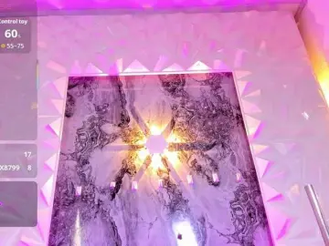 Playful-violet  live sex cam