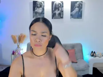 Puiyee13  live sex cam