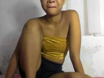 Candysweet2  live sex cam