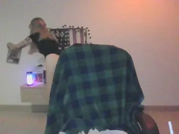 EmilyFlowers  live sex cam