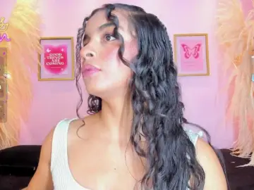 SunnyGilmore  live sex cam