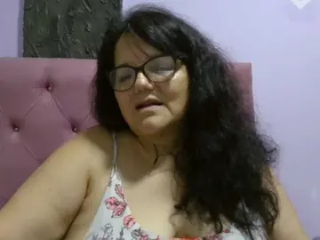 Kassandra02  live sex cam