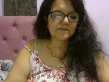 Kassandra02  live sex cam