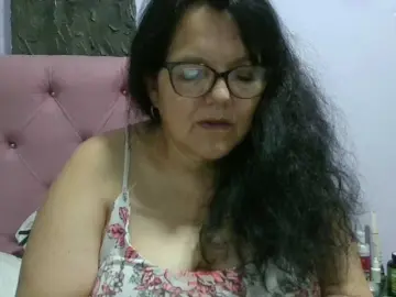Kassandra02  live sex cam