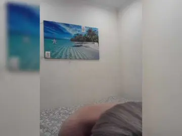 Mery8poppins  live sex cam
