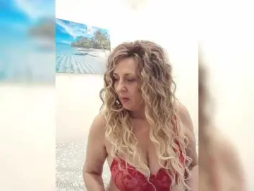 Mery8poppins  live sex cam