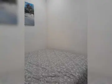 Mery8poppins  live sex cam