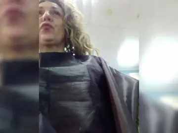 Mery8poppins  live sex cam