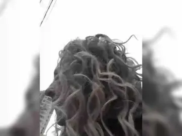 Mery8poppins  live sex cam