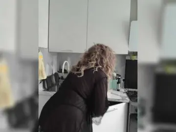 Mery8poppins  live sex cam