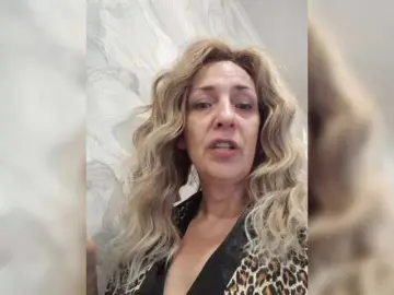 Mery8poppins  live sex cam