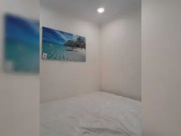 Mery8poppins  live sex cam