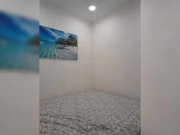 Mery8poppins  live sex cam