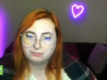 Aliciaredluv  live sex cam