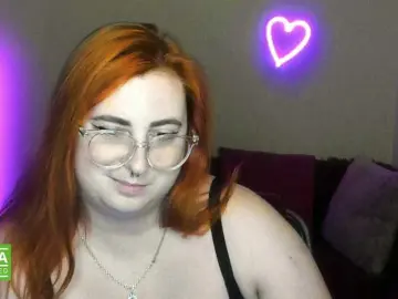 Aliciaredluv  live sex cam