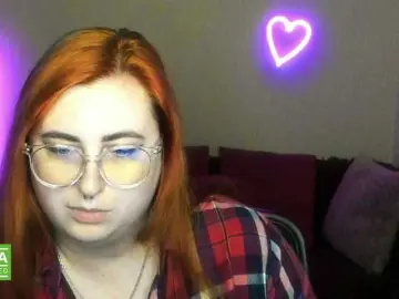 Aliciaredluv  live sex cam