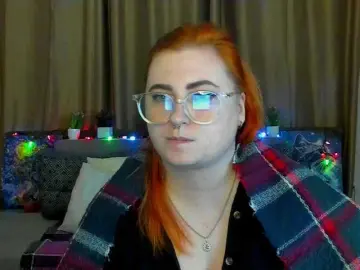 Aliciaredluv  live sex cam