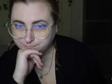 Aliciaredluv  live sex cam