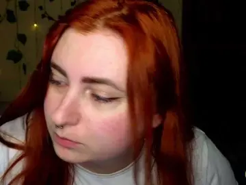 Aliciaredluv  live sex cam