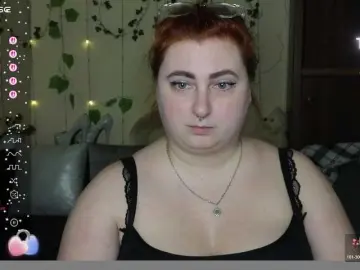 Aliciaredluv  live sex cam