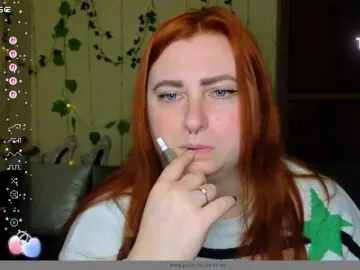 Aliciaredluv  live sex cam