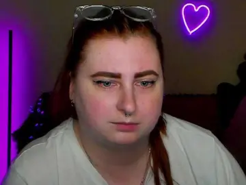 Aliciaredluv  live sex cam