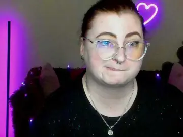 Aliciaredluv  live sex cam