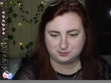 Aliciaredluv  live sex cam