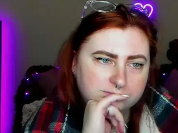 Aliciaredluv  live sex cam