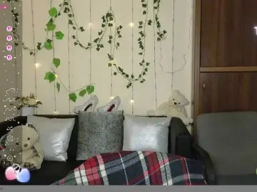 Aliciaredluv  live sex cam