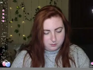 Aliciaredluv  live sex cam