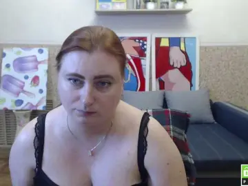 Aliciaredluv  live sex cam