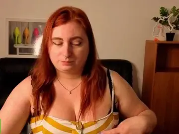 Aliciaredluv  live sex cam