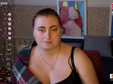 Aliciaredluv  live sex cam