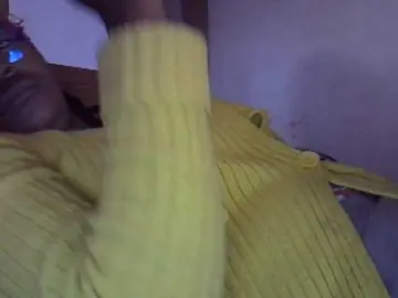Angelinah75  live sex cam