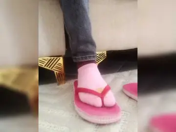 Juanitamami  live sex cam