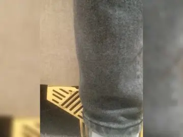 Juanitamami  live sex cam