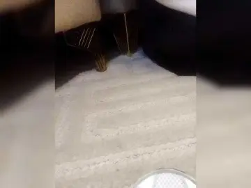 Juanitamami  live sex cam