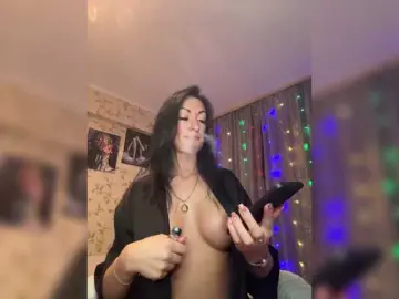 MILA350  live sex cam