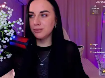 YURIEVNA13  live sex cam