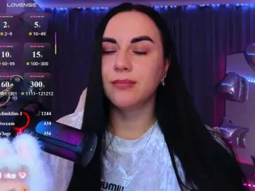 YURIEVNA13  live sex cam