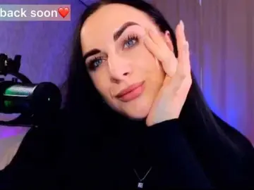YURIEVNA13  live sex cam