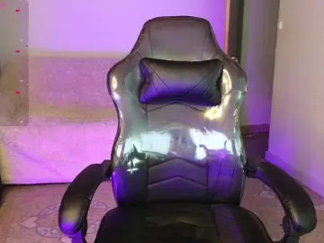 Nikolwalter  live sex cam