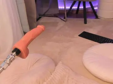 ChloeObril  live sex cam