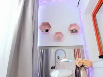 ChloeObril  live sex cam