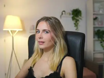 Catecrago  live sex cam